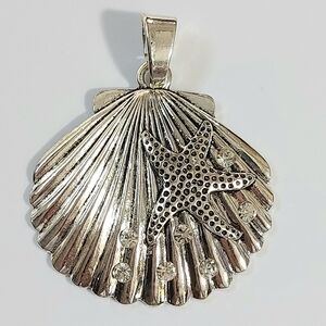 Large Silver sea shell clam necklace pendant and rhinestones